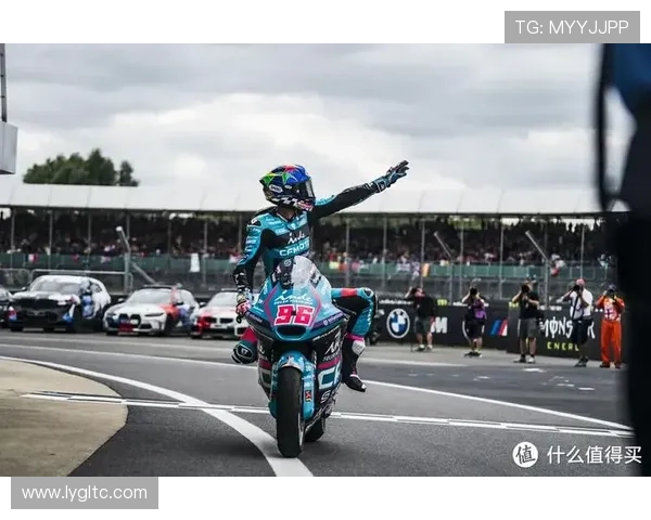 MotoGP赛季焦点对决酣战升级冠军悬念再度引爆全球车迷热潮 MotoGP赛季焦点对决酣战升级冠军悬念再度引爆全球车迷热潮