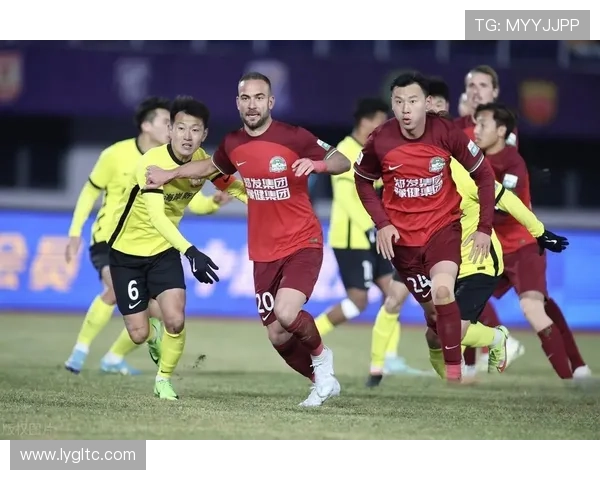 新赛季中超联赛战火重燃 多支强队引爆激烈竞争，球迷热情高涨